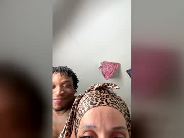 s_ddough's chat room