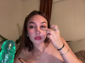 isabellelayla's chat room