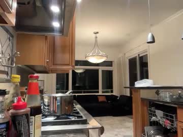 lunarose17's chat room