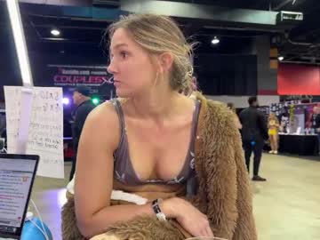 graciemae_baexx's chat room