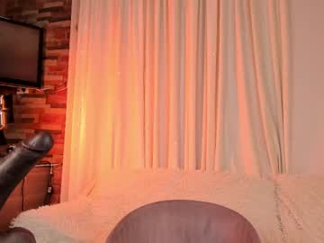 honeymoann's chat room