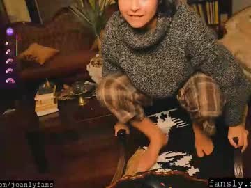 thecamwoman's chat room