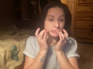 mysteriousmadam_'s chat room