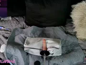 blondiluvsanal's chat room