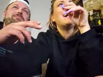 coupleoffantastics's chat room