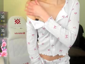 michafox's chat room