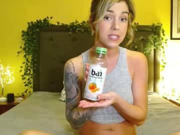 skybella_'s chat room