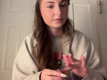 fantasyella's chat room