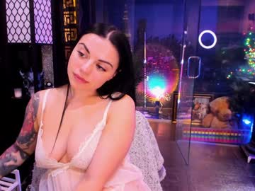 alma_pearl's chat room