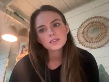 ellabellaaa__'s chat room