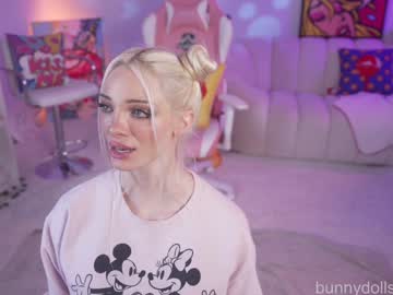 bunnydollstella's chat room