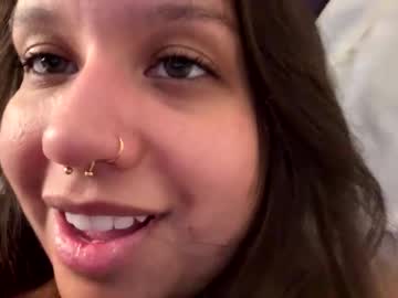 gabriellaayaila's chat room