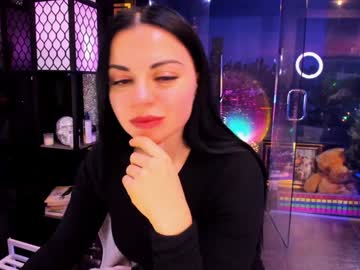 alma_pearl's chat room