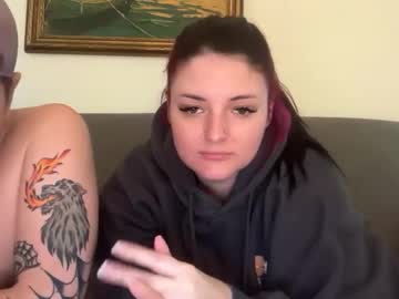 sexycouple41110's chat room