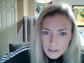 bubblesxxx615xxx601's chat room