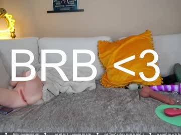 vivid_whit's chat room