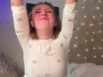 abbienextdoor's chat room