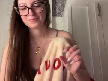 fantasyella's chat room