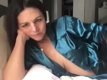 sassynsweetmilf's chat room