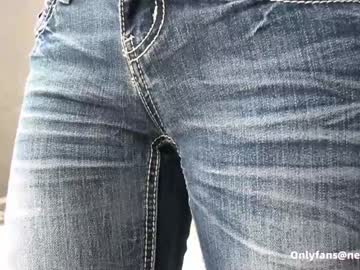 sunluscious's chat room