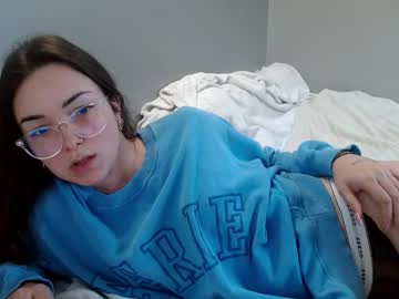 alessiasnow's chat room