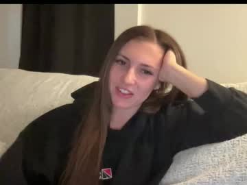 laylahlaylah1's chat room