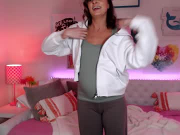 holihurricane's chat room