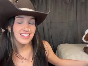 ella2sweet's chat room