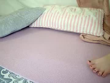 toohorny4college's chat room