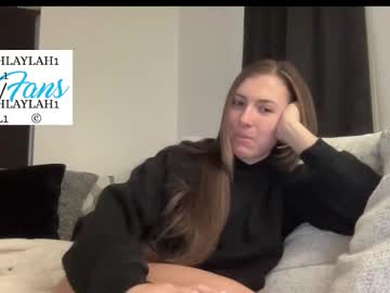 laylahlaylah1's chat room