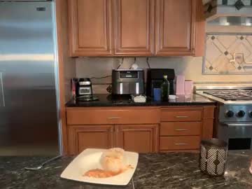 lunarose17's chat room