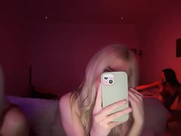 chloeros3e's chat room