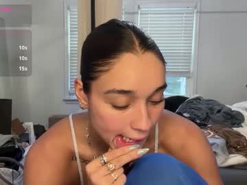 adriannarodriguez's chat room