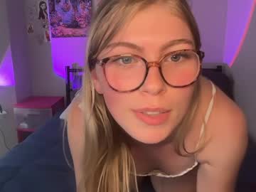 elliee81's chat room