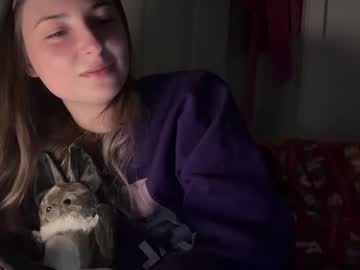 fantasyella's chat room