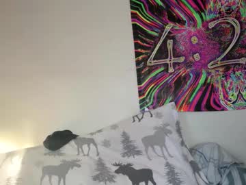 deepthroatqueen33's chat room