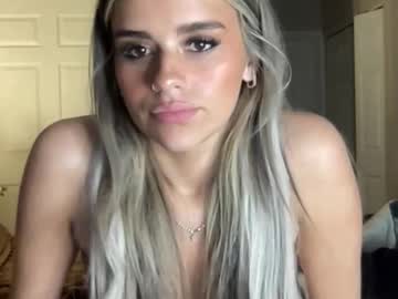 lolamarie_'s chat room