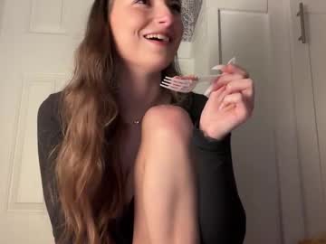 fantasyella's chat room