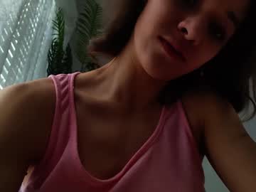 sunluscious's chat room