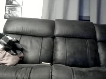 strokinaces1's chat room