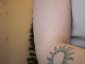 laylas_universe's chat room