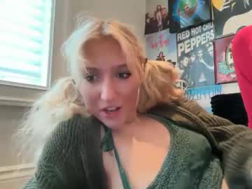 lilybrown07's chat room