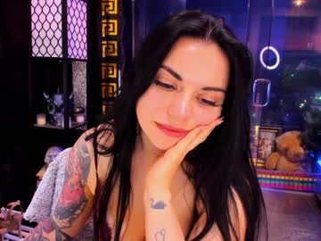 alma_pearl's chat room