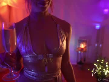 phoenix_taylor's chat room