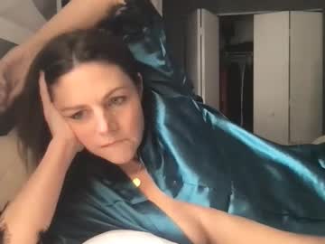 sassynsweetmilf's chat room