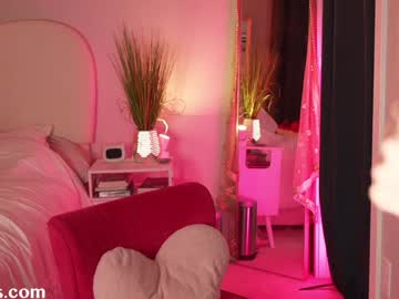 saraloverays's chat room