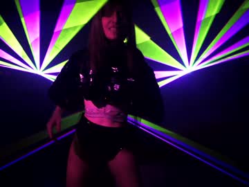 newchloe18's chat room