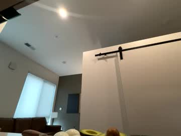 candyclaws05's chat room