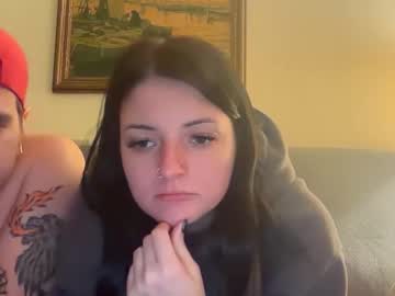 sexycouple41110's chat room