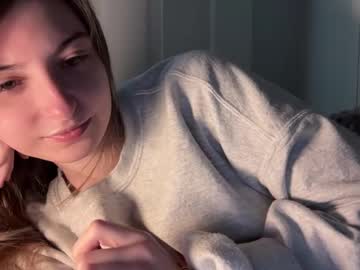 fantasyella's chat room